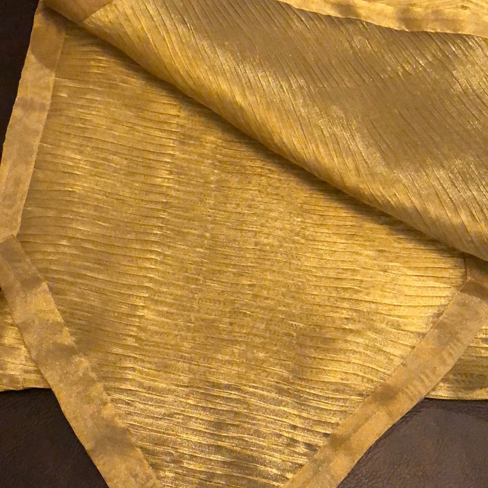 Table Runner View 2